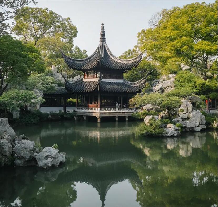 鞍山铁西初礼餐饮有限公司